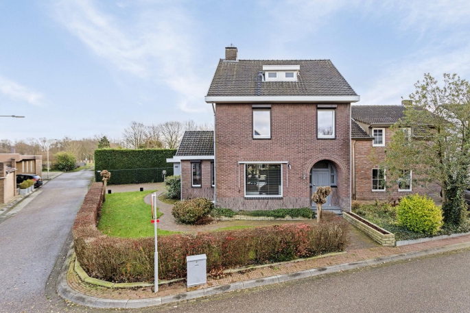 Molenstraat 51, 6121 XE, Born