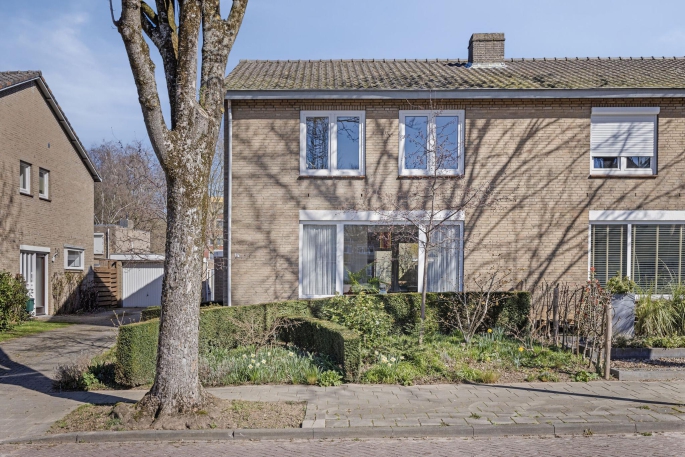 Stikkerstraat 17, 6164 CP, Geleen